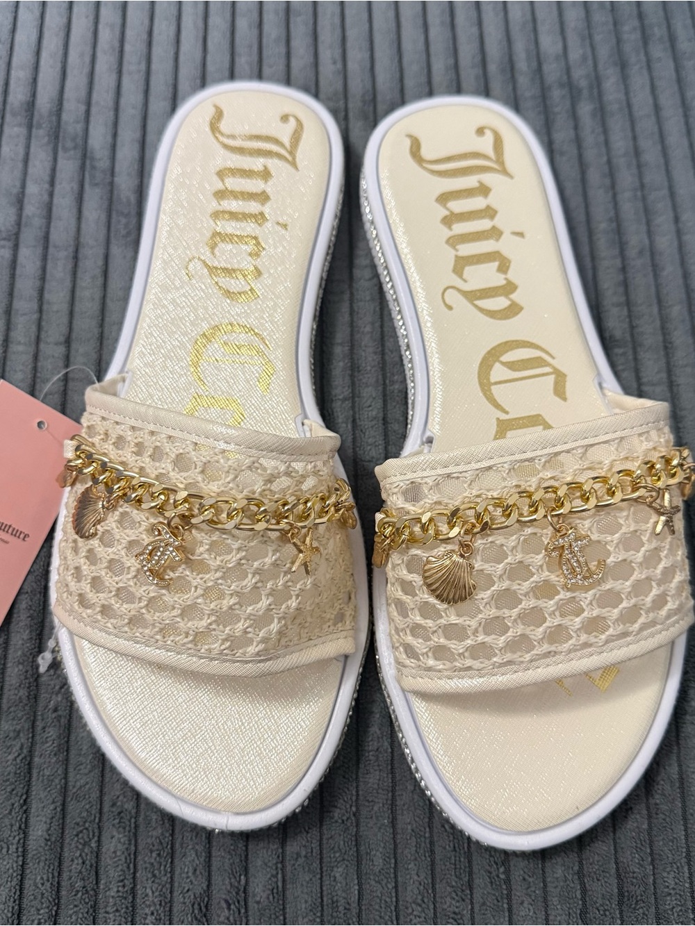 Juicy Couture Women's Cream Lace Slide Sandals with Gold Chain Charms Size 7